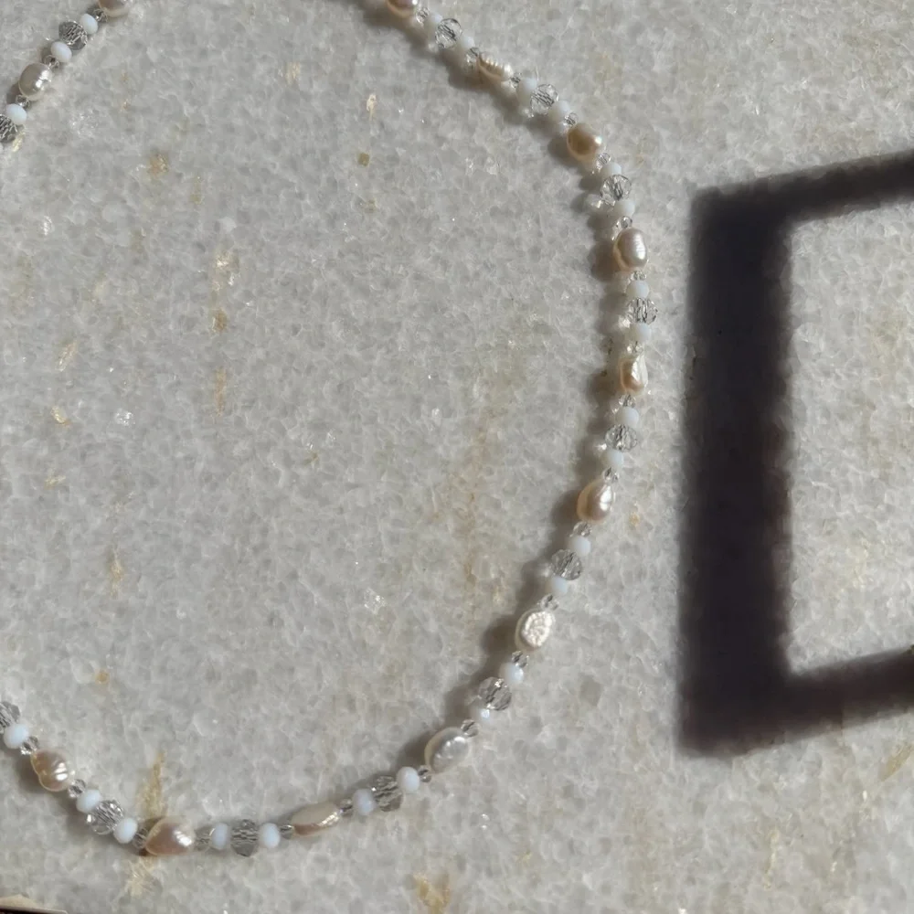Genuine Freshwater Pearl & Swarovski Crystal Necklace - Picture 5 of 7